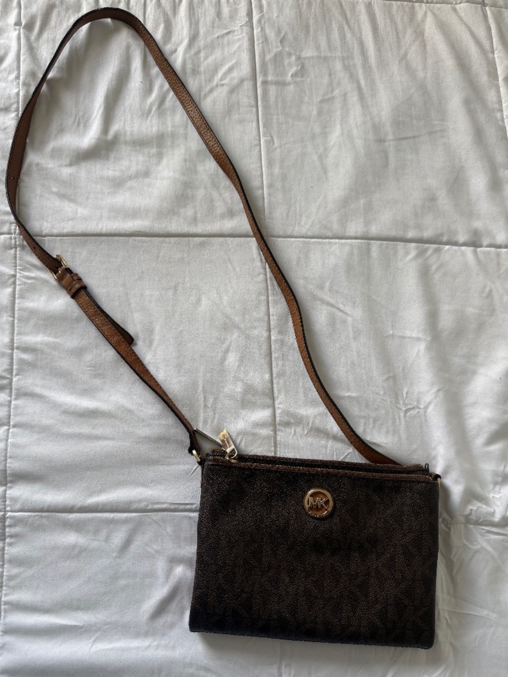 Michael Kors - SIGNATURE DOUBLE POUCH CROSSBODY